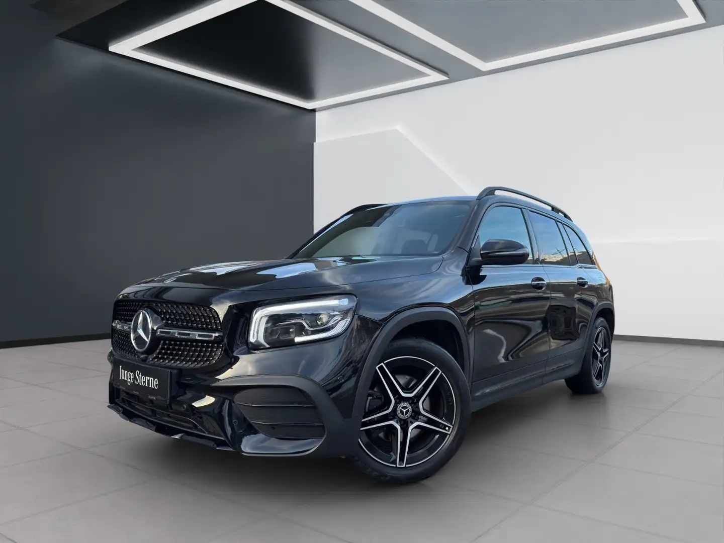 Mercedes-Benz GLB 200 d 4MATIC AMG Line KeyGo PTS Shz Ambi Schwarz - 2