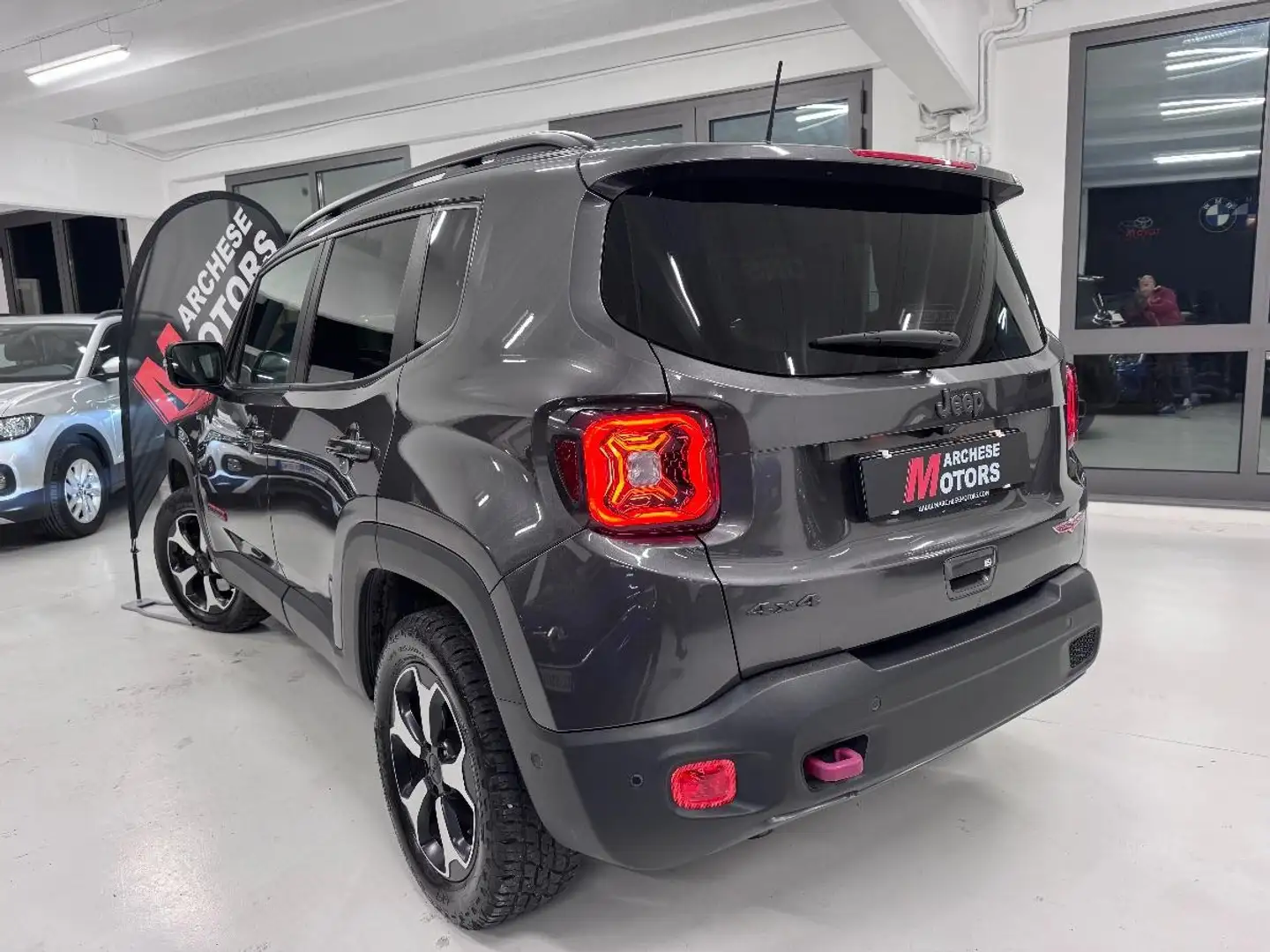 Jeep Renegade 2.0 Mjt 170CV 4WD AD.L. Tr.hawk Gris - 2