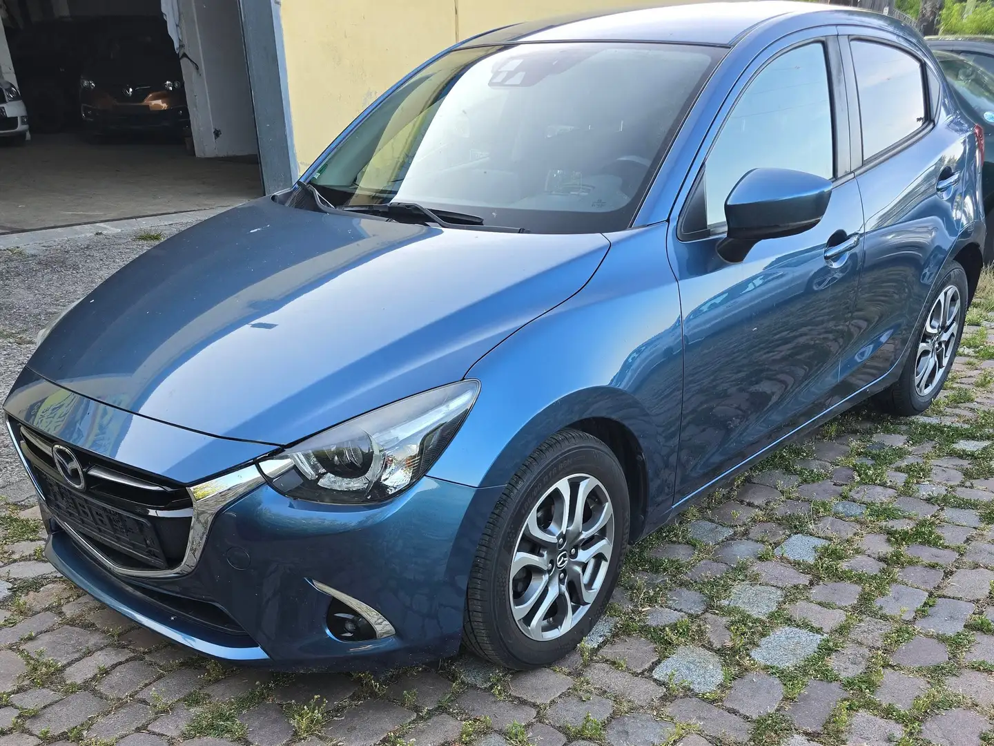 Mazda 2 SKYACTIV-G 90 Sports-Line Blau - 2