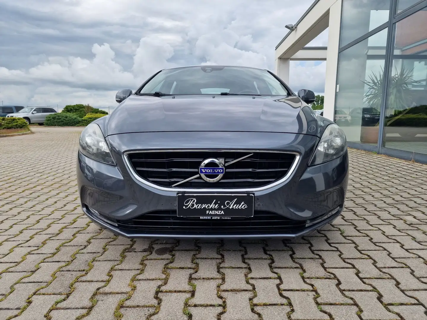 Volvo V40 V40 D2 Momentum - 1