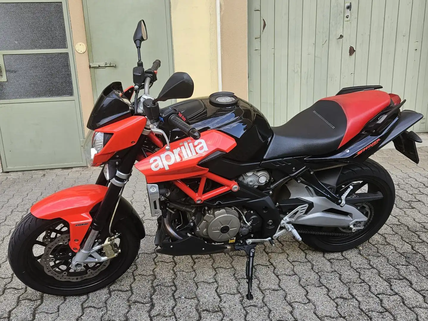 Aprilia Shiver 750 abs Negro - 1