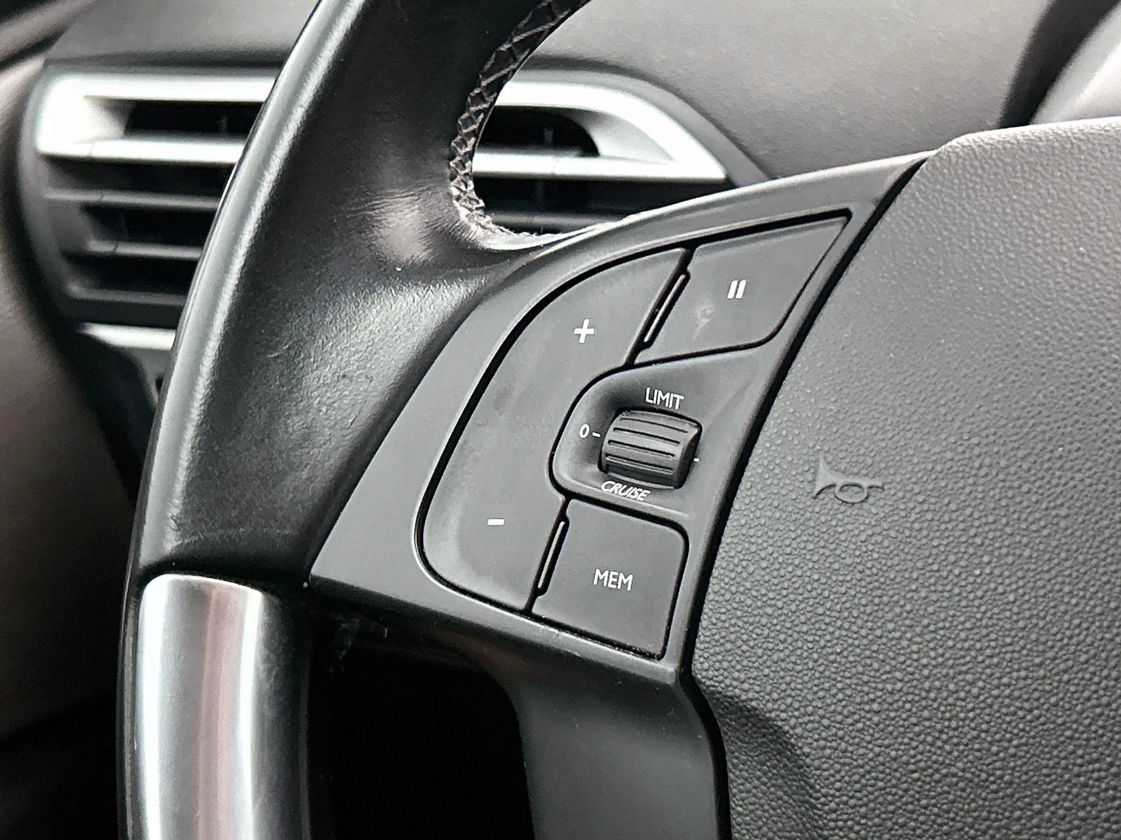Citroen C4 SpaceTourer 1.2 PureTech Shine | Apple Carplay/Android Auto |T — photo 6