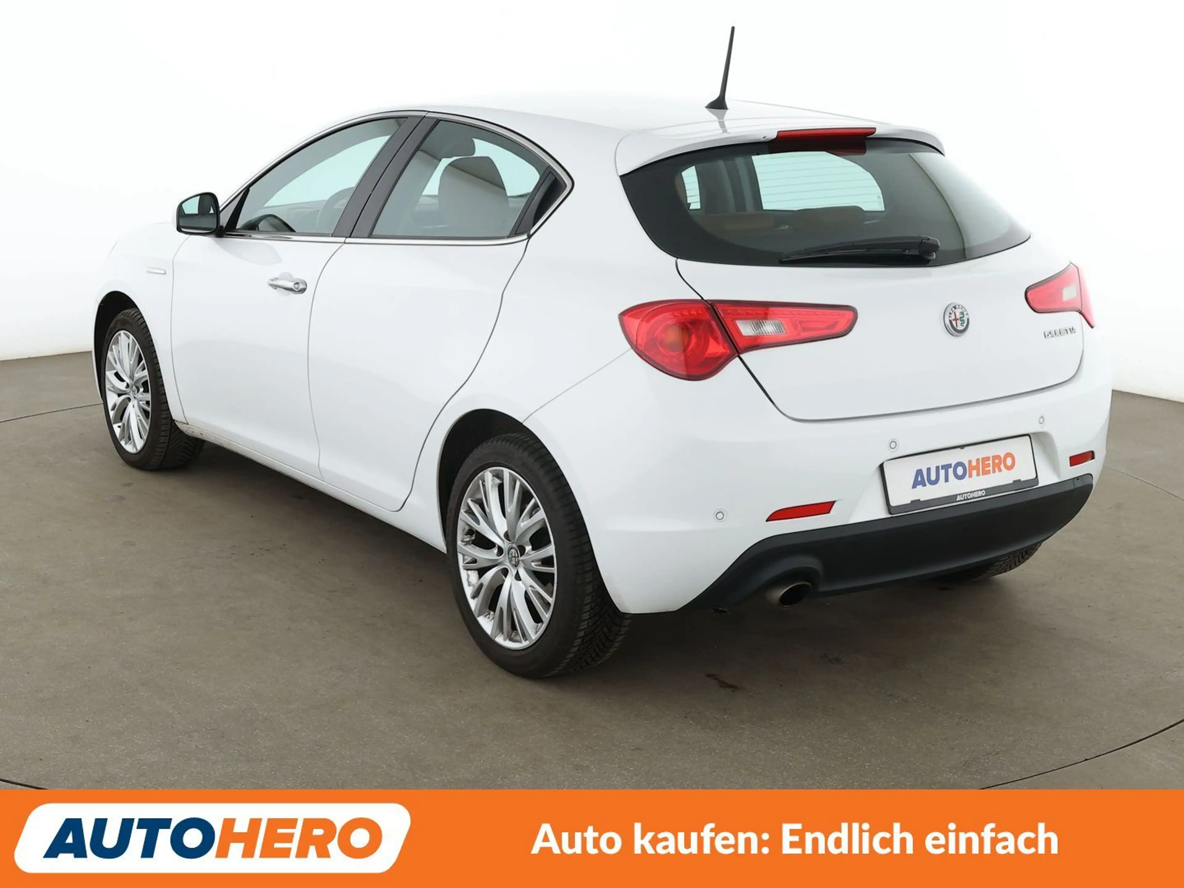 Alfa Romeo Giulietta 1.4 Turbo Super Aut.*TEMPO*PDC*SHZ*KLIMA*GARANTIE* — photo 4