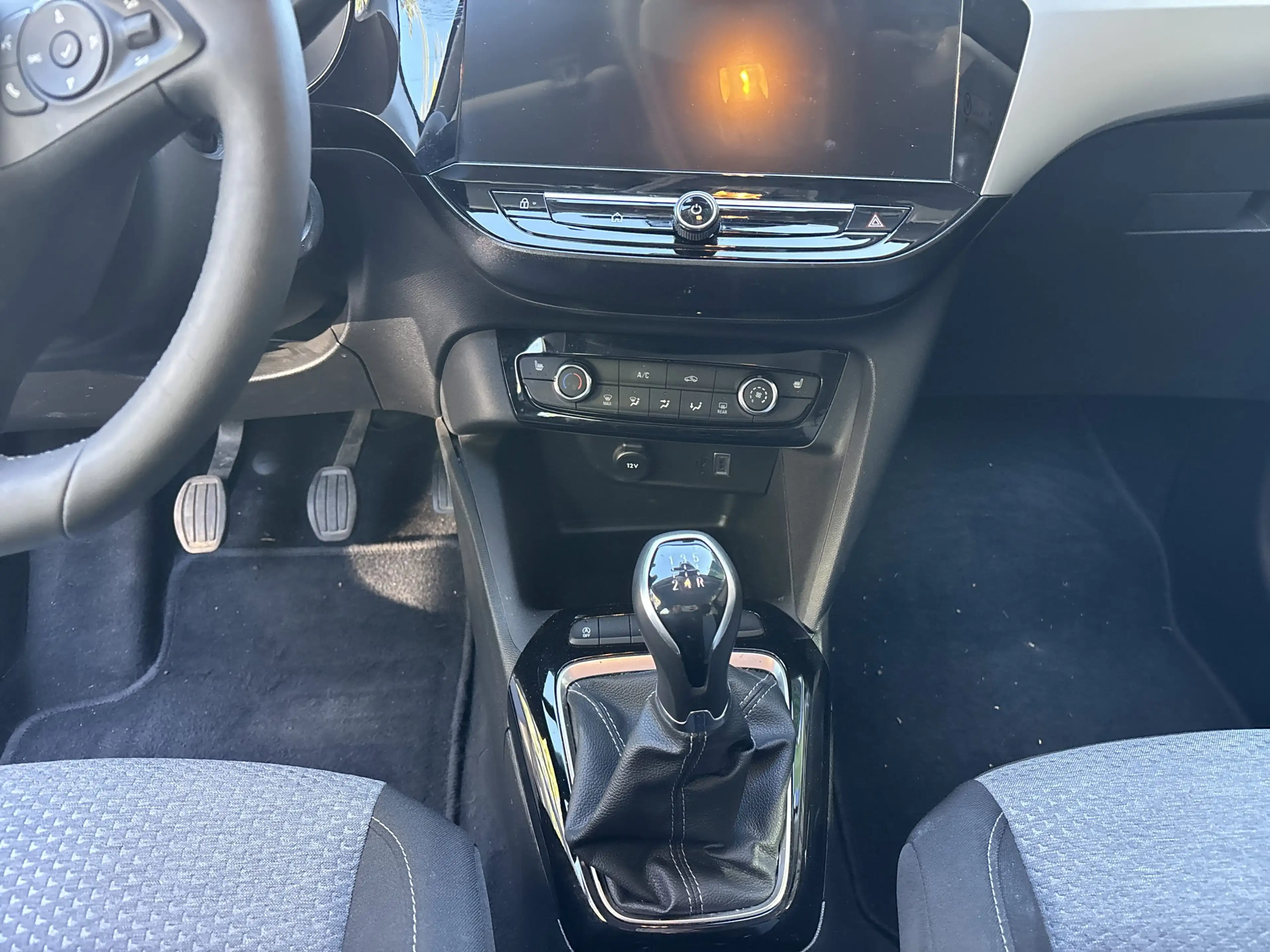 Opel Corsa F 1.2 Edition SHZ+LM+PDC+Kamera+Facelift — photo 12