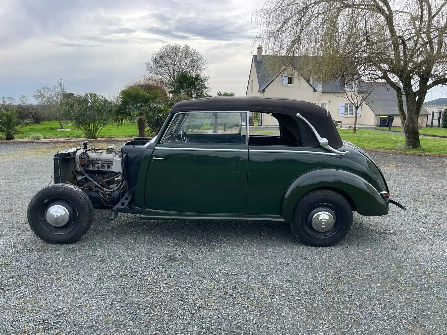 Mercedes-Benz 220 Cabriolet B W187 Vert - 1