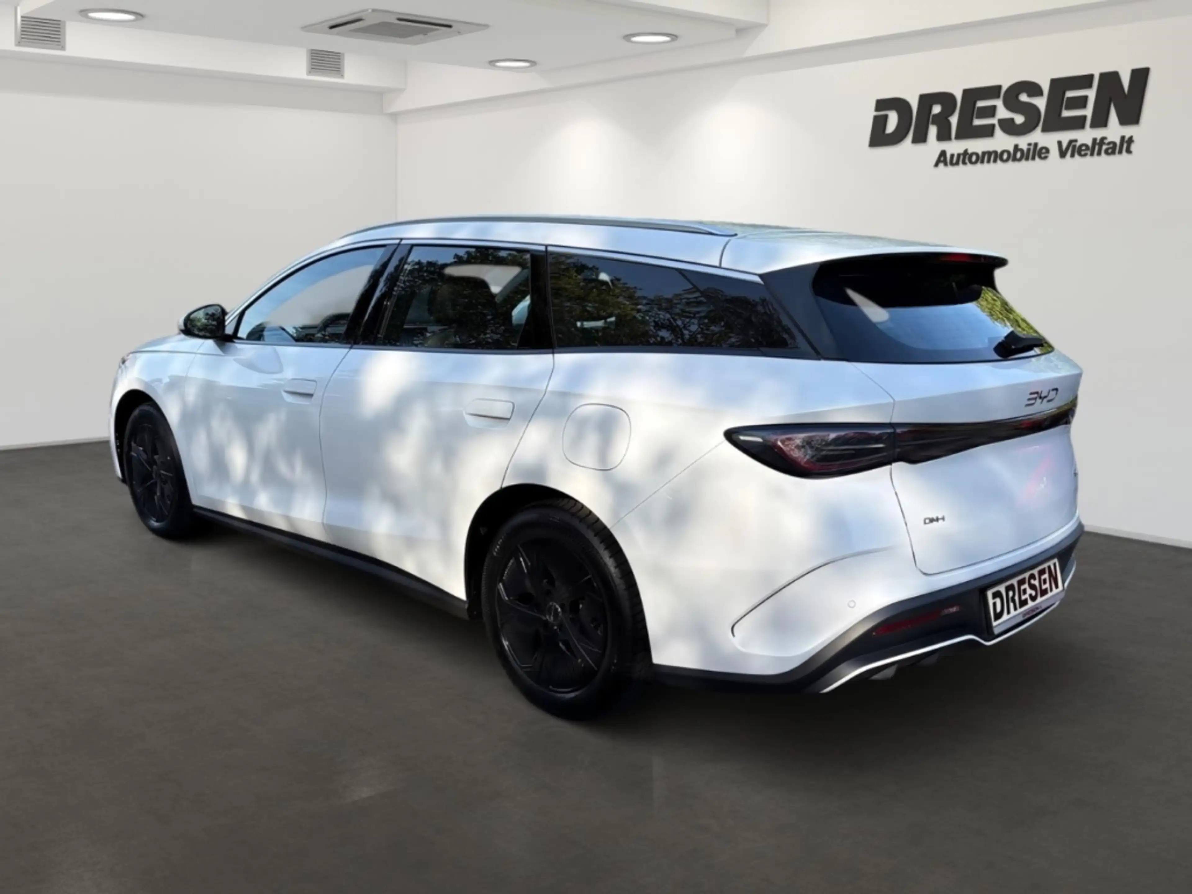 BYD Seal 1.5 PHEV 135 kW 6 Touring DM-i Boost ''PPv&h+RFK+L — photo 5