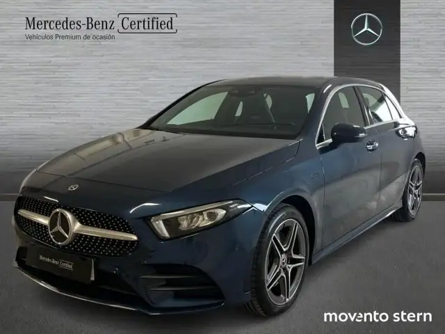 Mercedes-Benz A 250 250e 8G-DCT