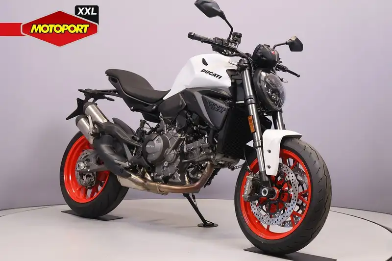 Ducati MONSTER - foto 2