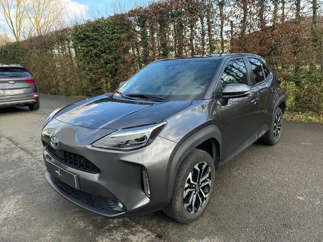 Toyota Yaris Cross Hybrid 1.5i VVT-i / CARPLAY / / CAMERA /