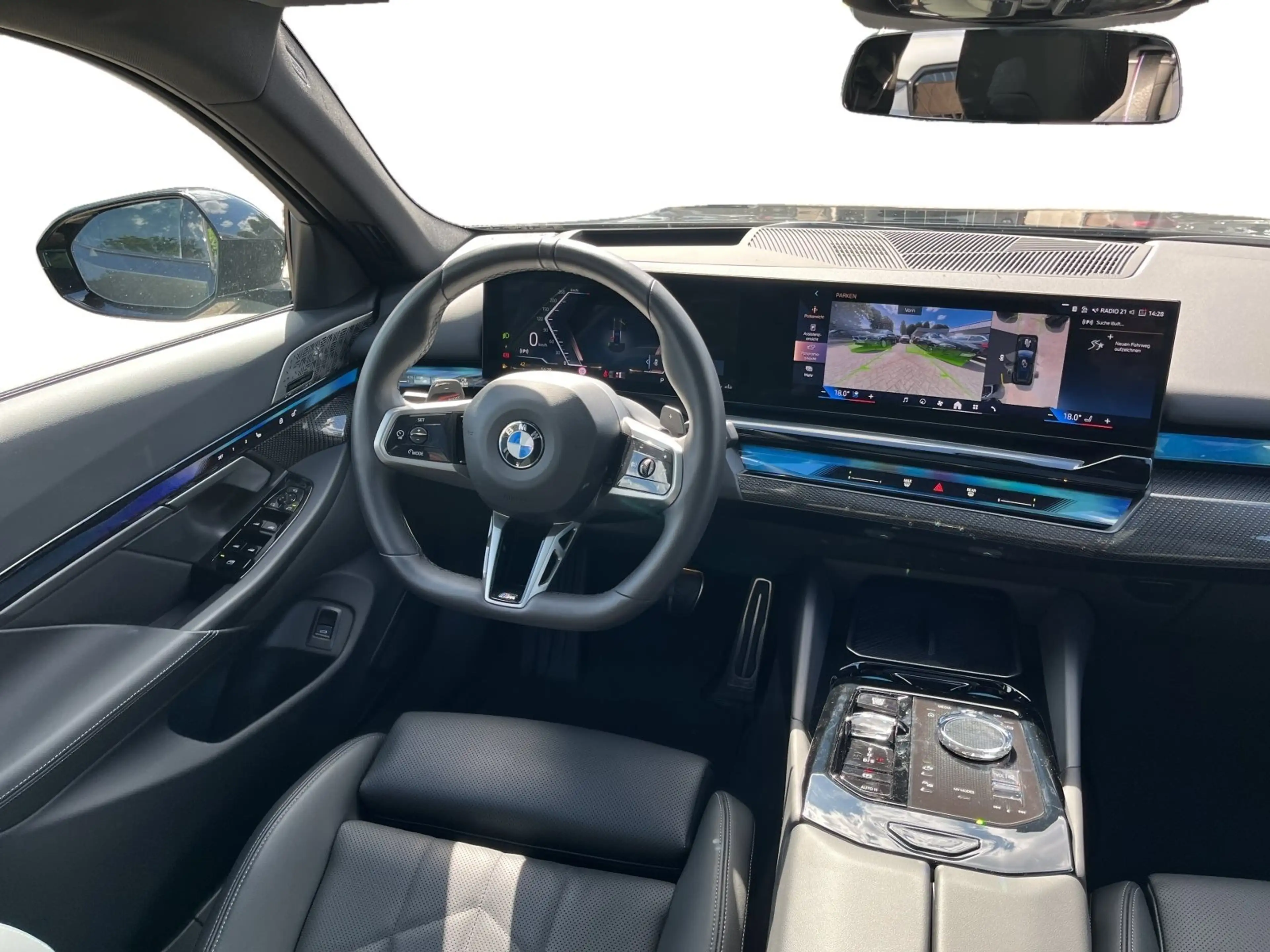 BMW 540 d xDrive Touring AHK 360° STANDHZ HEAD-UP RFK — photo 11