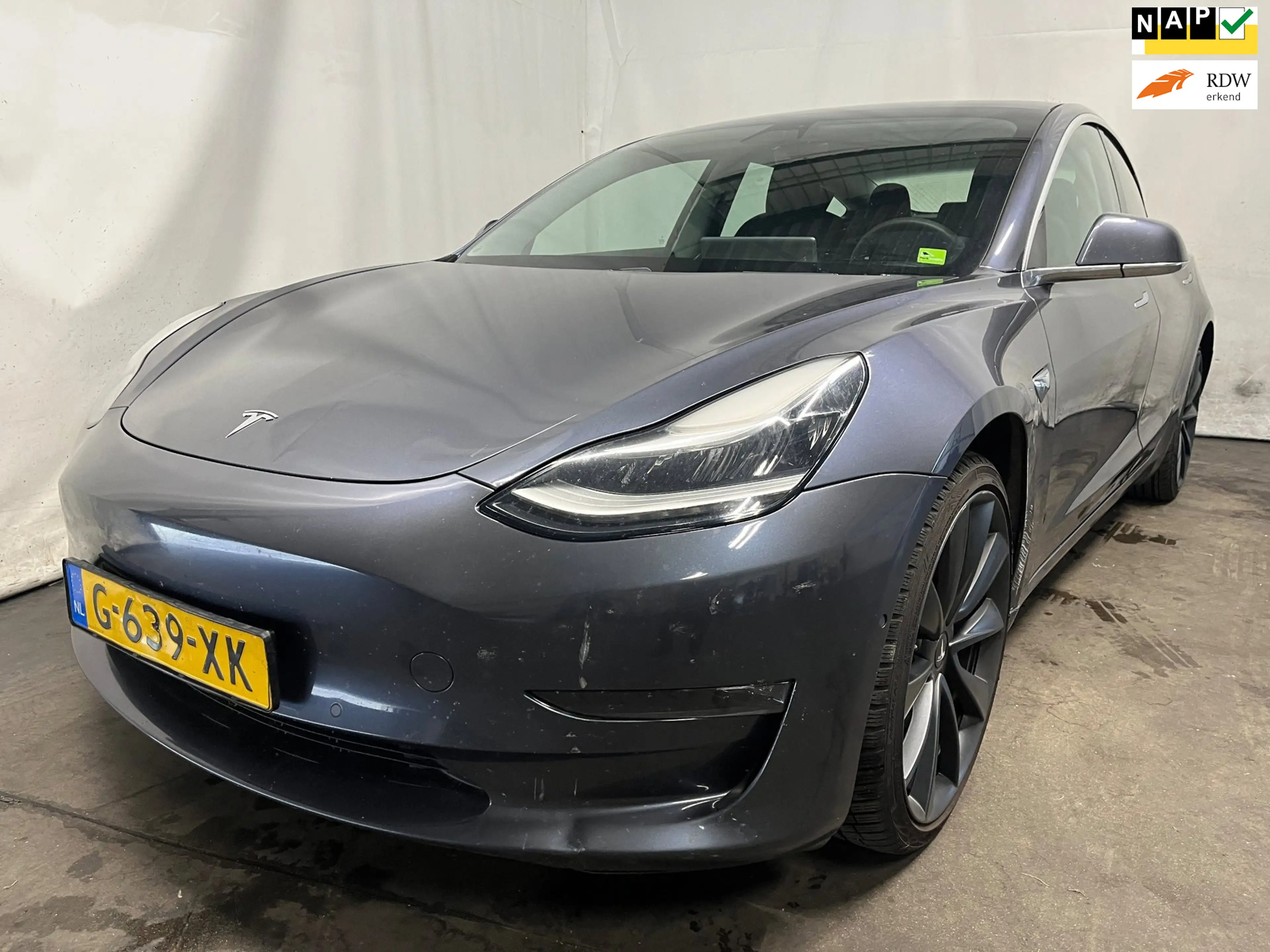 Tesla Model 3 Performance AWD 75 kWh -Rechtsvoor schade, Rondom