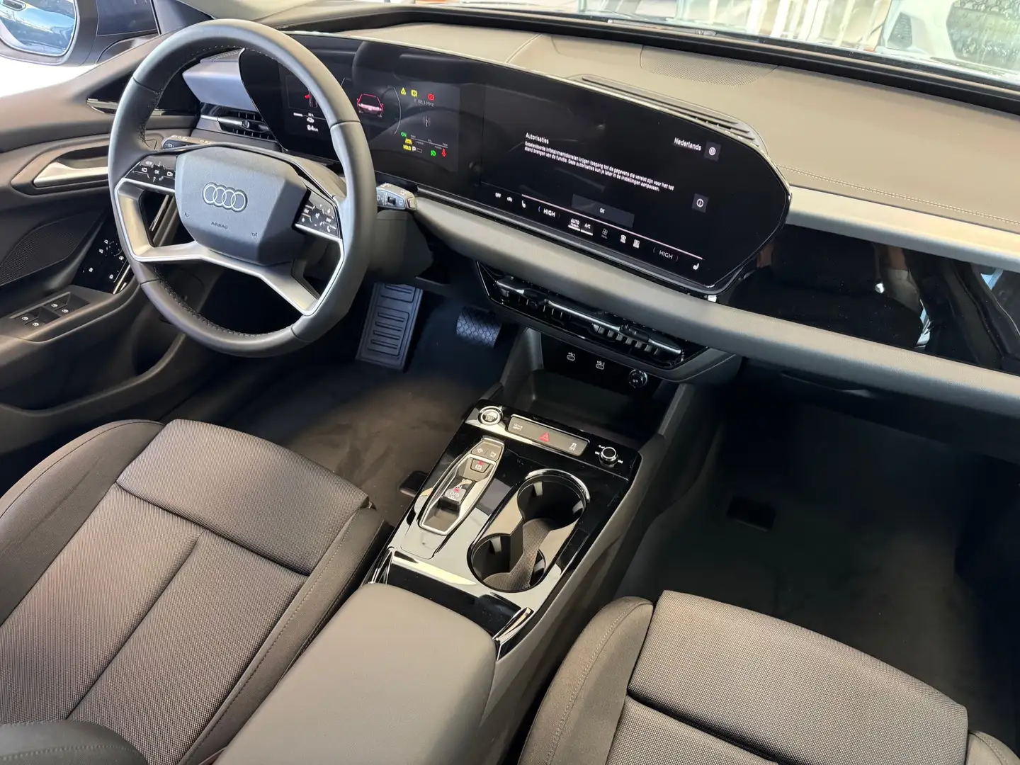 Audi A6 Avant e-tron Avant e-tron (C1) Edition e-tron 83 k Blauw - 2
