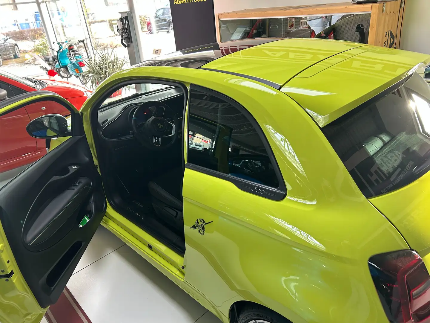 Abarth 500e Basis Verde - 2