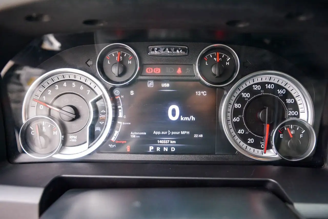 RAM 3500 снимка RAM 3500