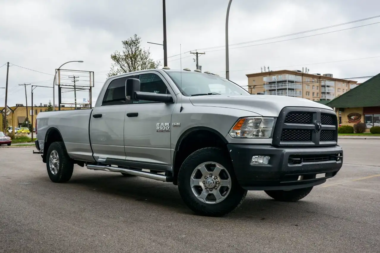 RAM 3500 снимка RAM 3500