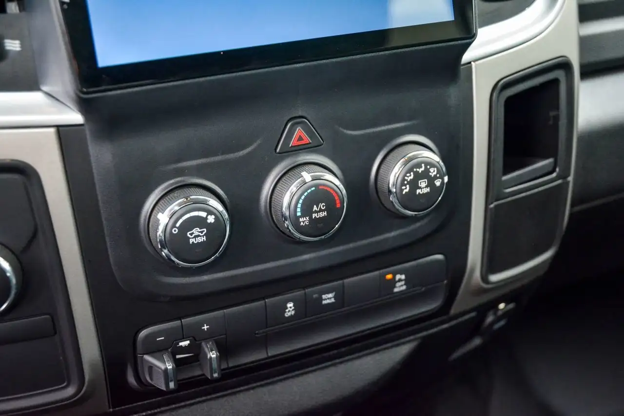 RAM 3500 снимка RAM 3500