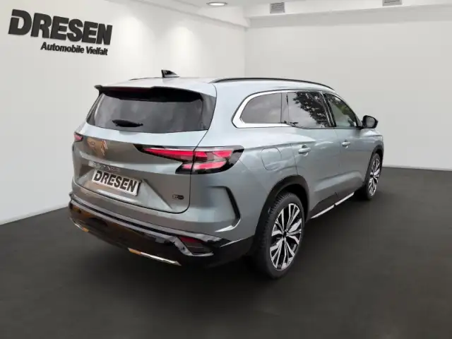 Renault Espace view 3