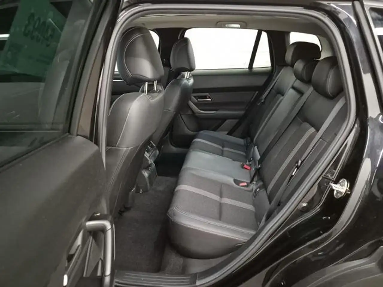 Mazda CX-50 photo Mazda CX-50