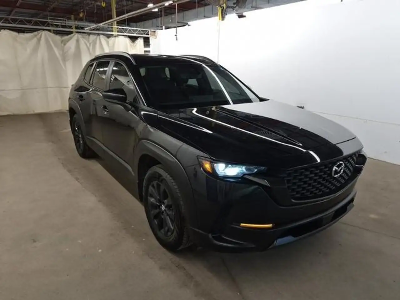 Mazda CX-50 photo Mazda CX-50