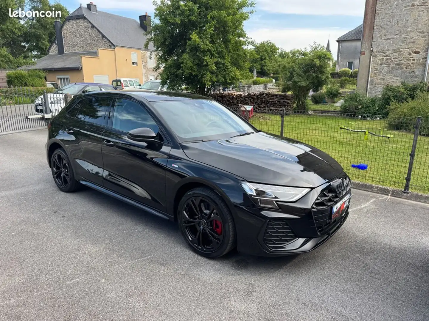 Audi A3 45TFSI e 272 SLINE STRONIC 6 TOIT OUVRANT SIEGES S Noir - 1
