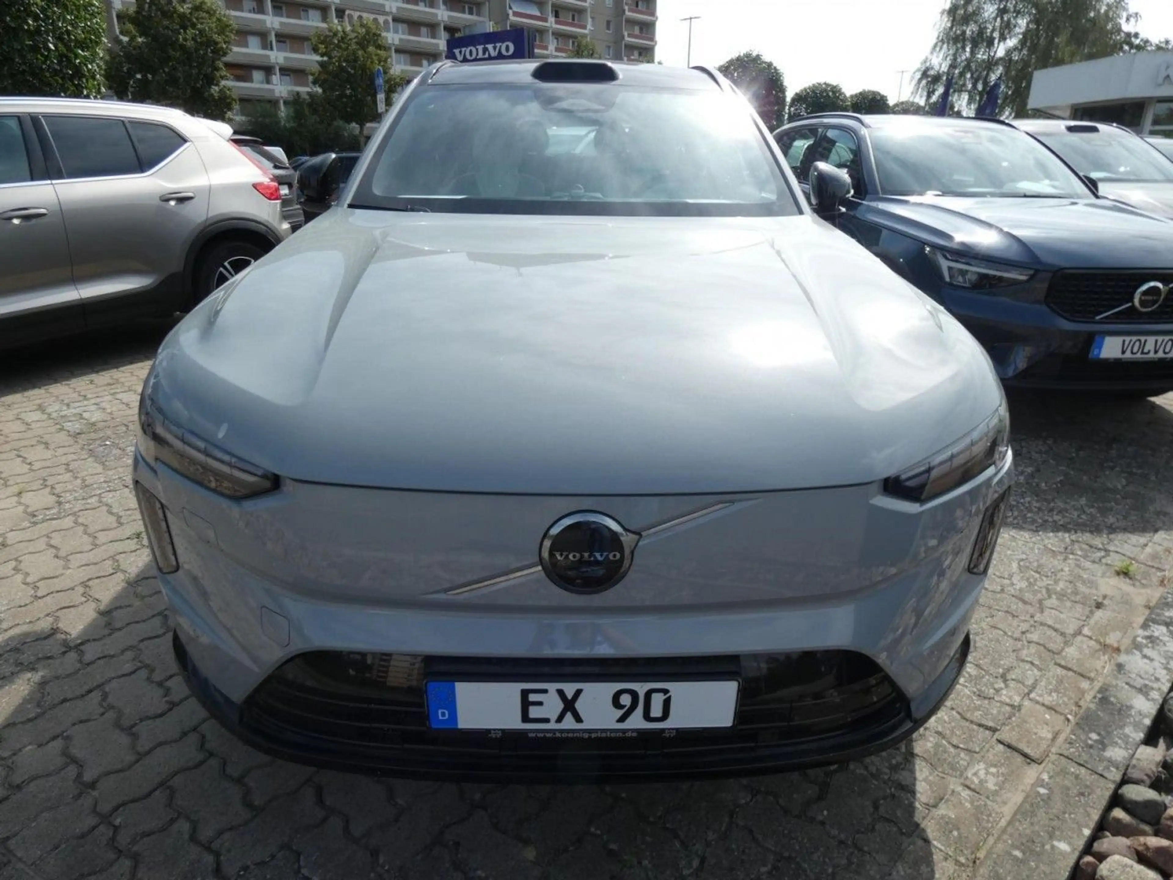 Volvo EX90 Twin Motor Performance AWD Ultra 7-Sitzer Klima — photo 12