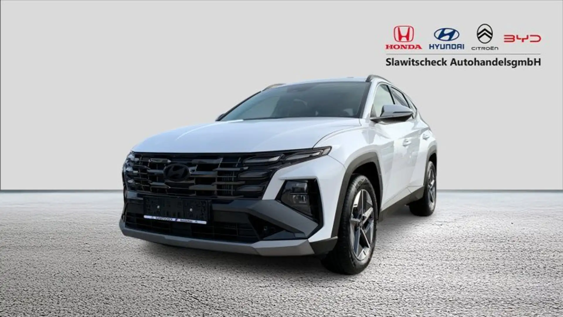 Hyundai TUCSON NX4 GO 1,6 T-GDi 2WD Weiß - 2