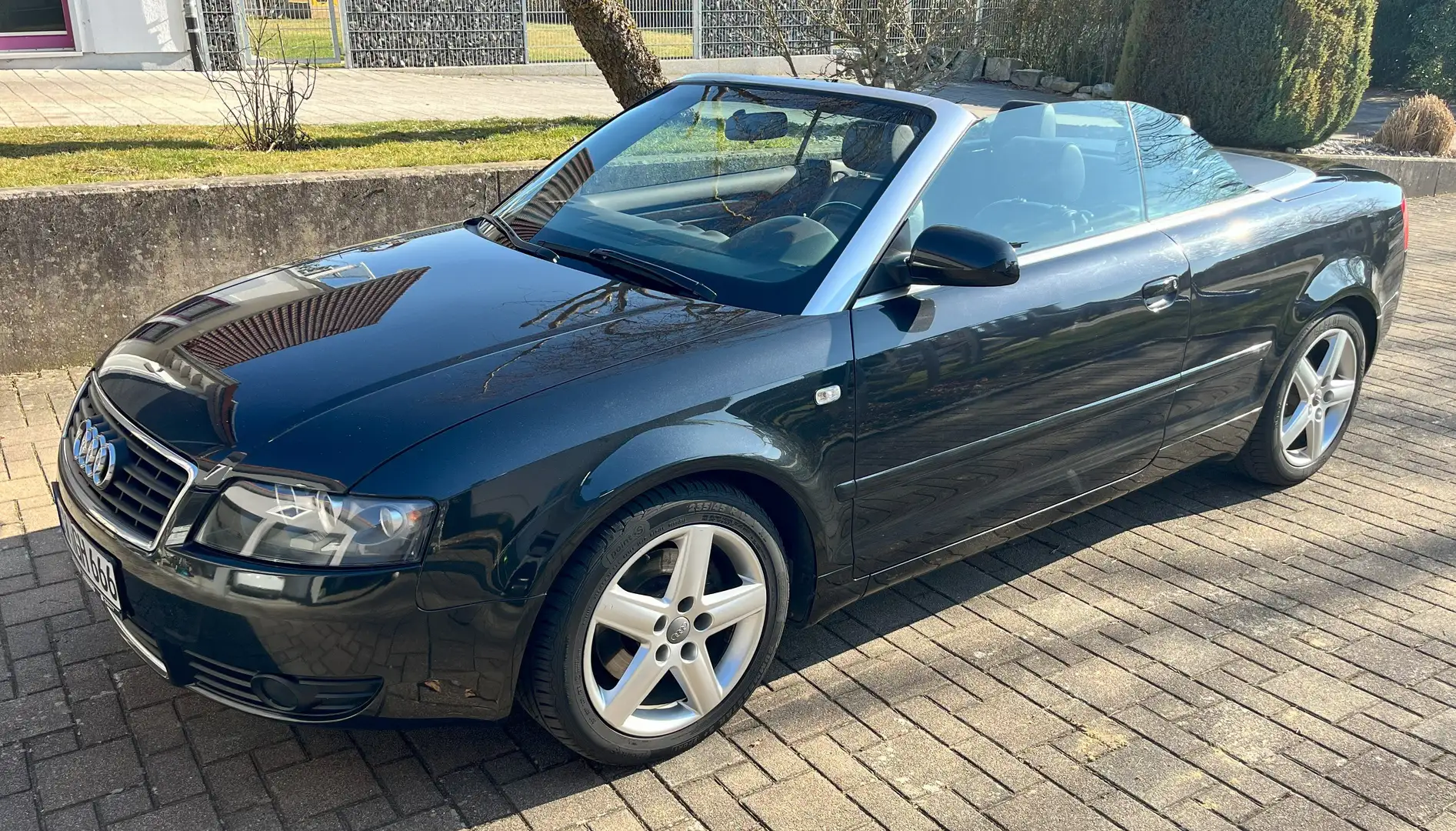 Audi A4 A4+Cabriolet+2.4+6 Zylinder+techn. und opt. TOP - 1