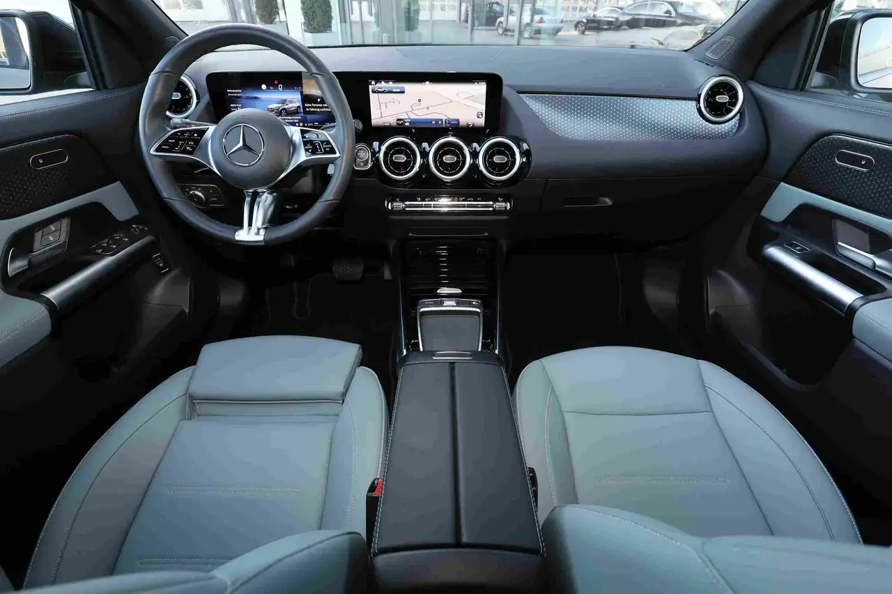 Mercedes-Benz GLA 180 Progressive AHK+NIGHT+18"+LEDER SAGEGREY 5