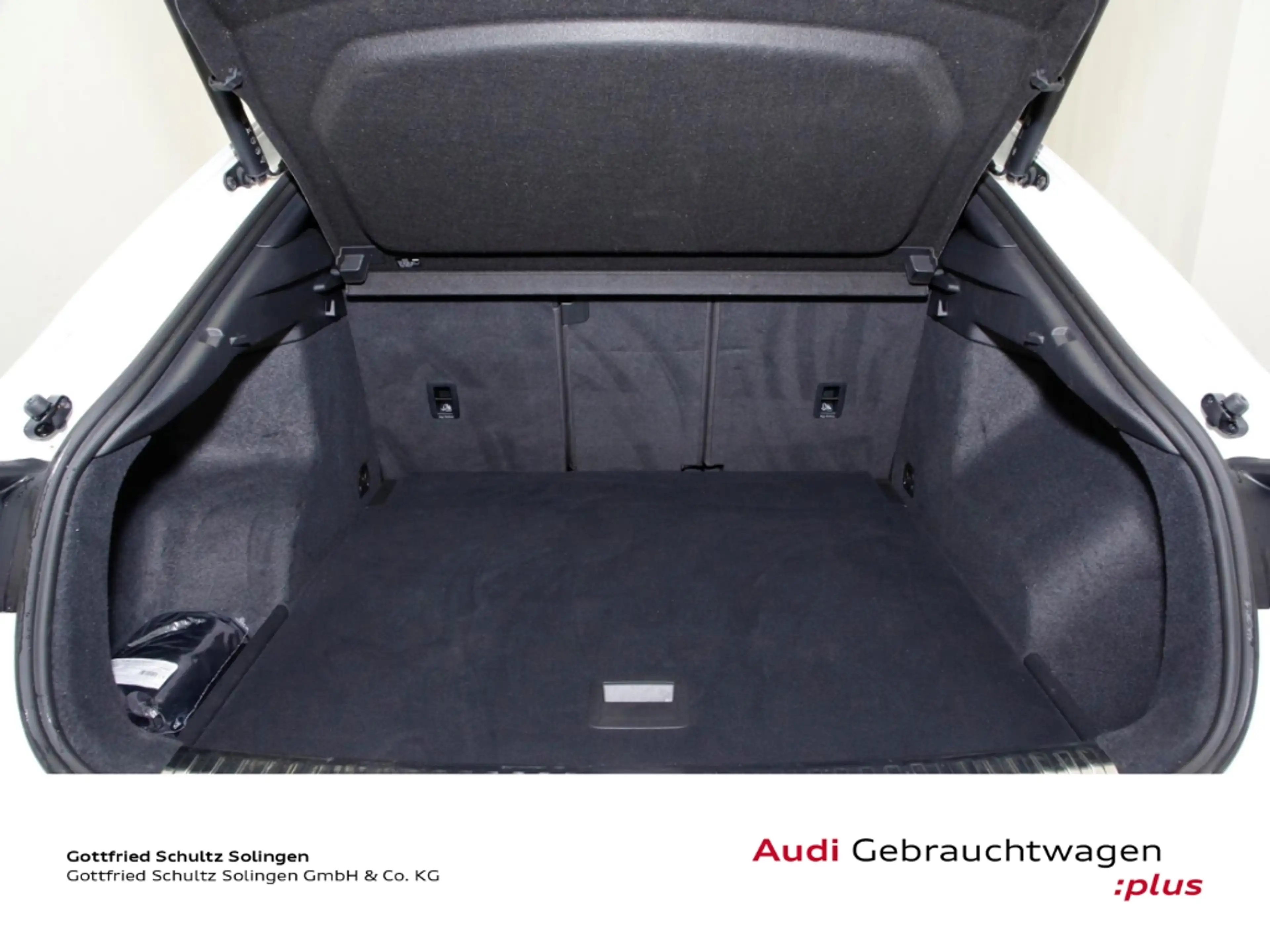 Audi RS Q3 Sportback 2.5 TFSI quattro — photo 8