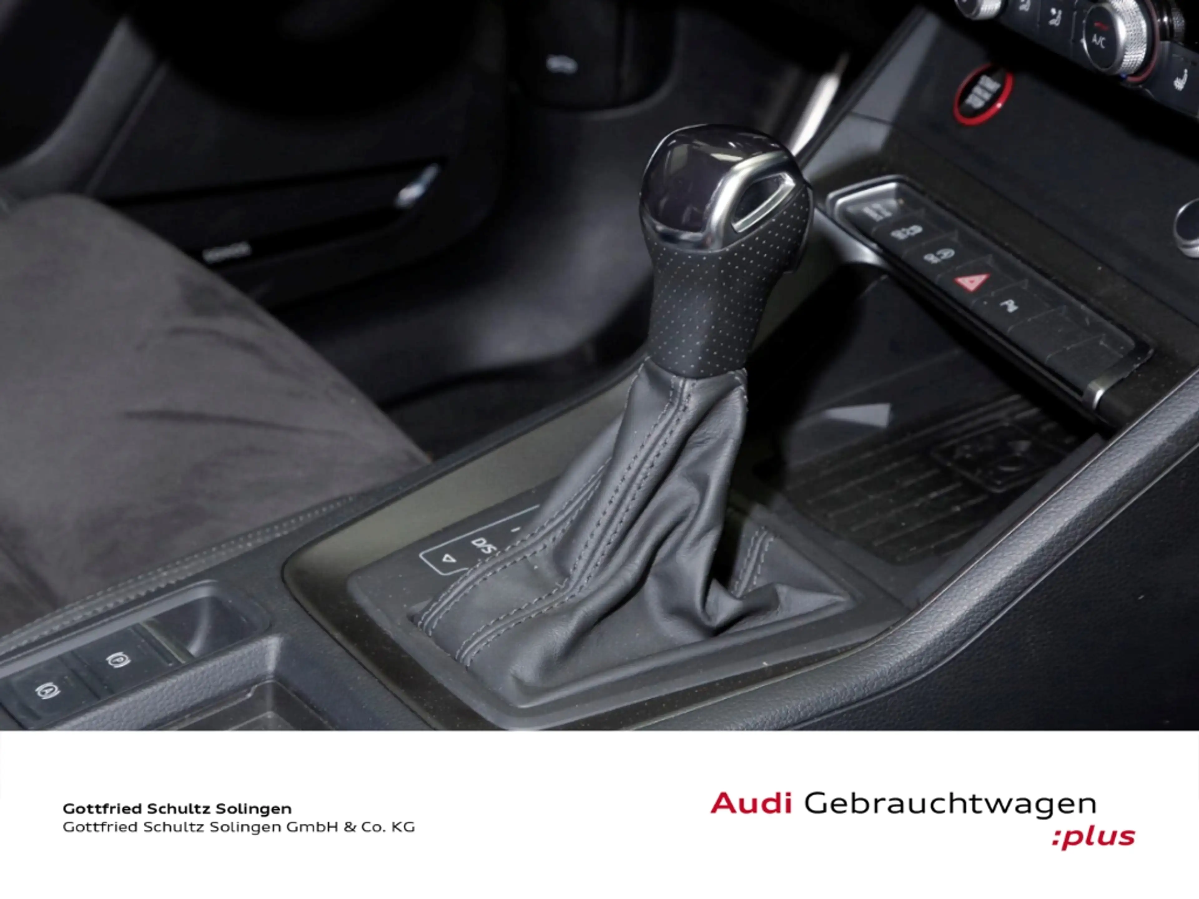 Audi RS Q3 Sportback 2.5 TFSI quattro — photo 12