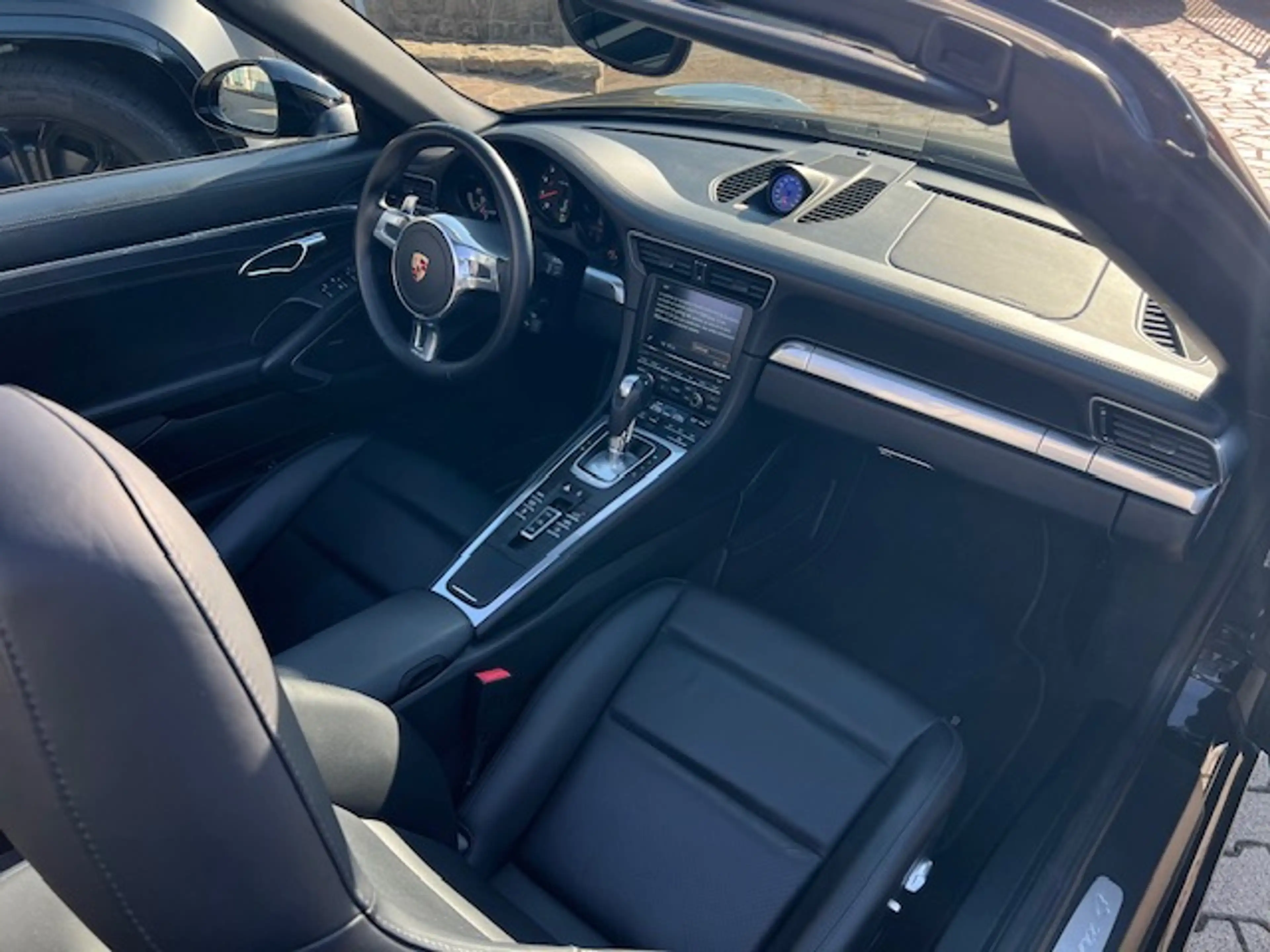Porsche 991 911 Carrera 4 Cabriolet PDK — photo 12