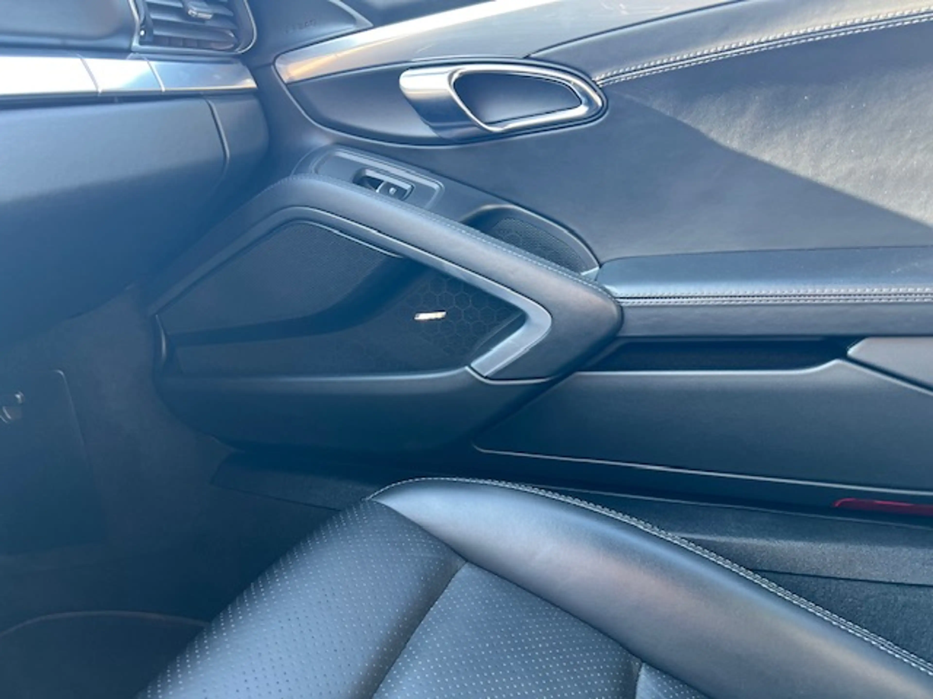 Porsche 991 911 Carrera 4 Cabriolet PDK — photo 9