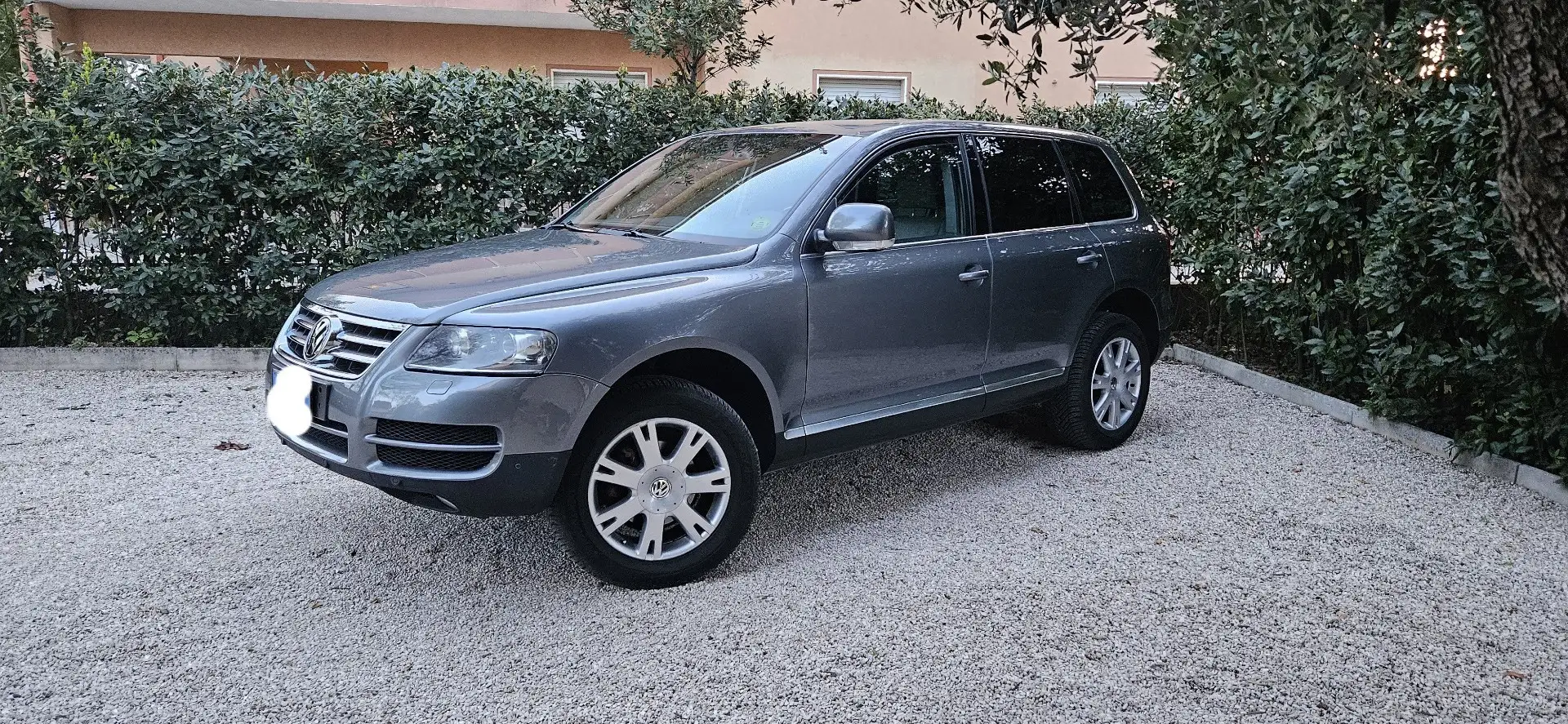 Volkswagen Touareg 2.5 tdi R5 Exclusive dpf - 2