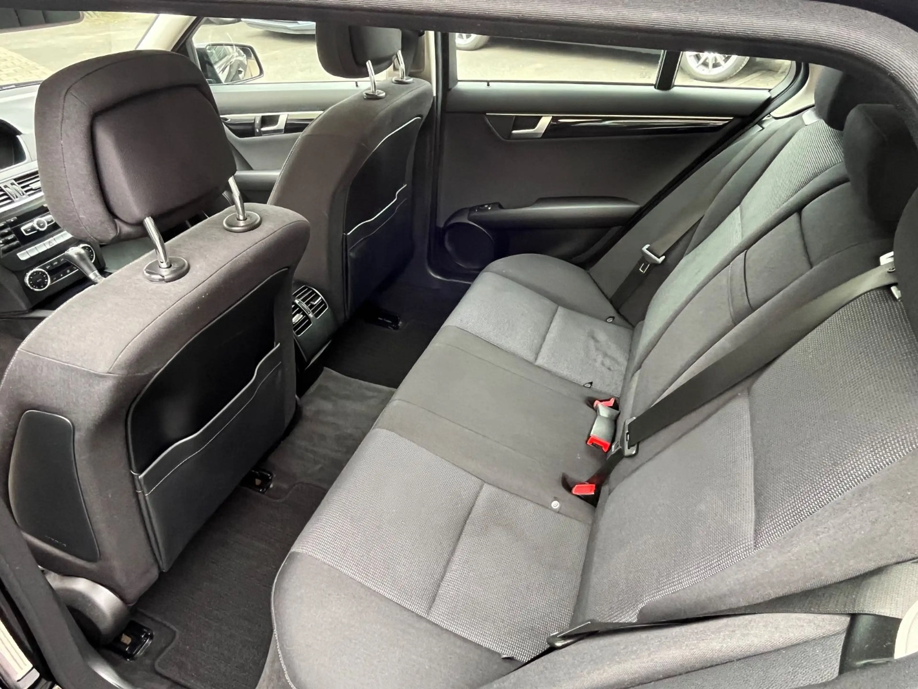 Mercedes-Benz C 250 T-Modell C 250 CGI BlueEfficiency.GEPFLEGT — photo 13
