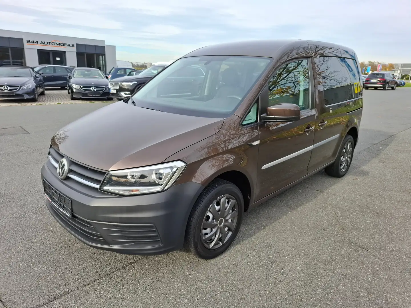 Volkswagen Caddy 1.4 BMT*Standhzg*Sitzhzg*PDC*XENON*Tempomat*Blueto Brun - 1