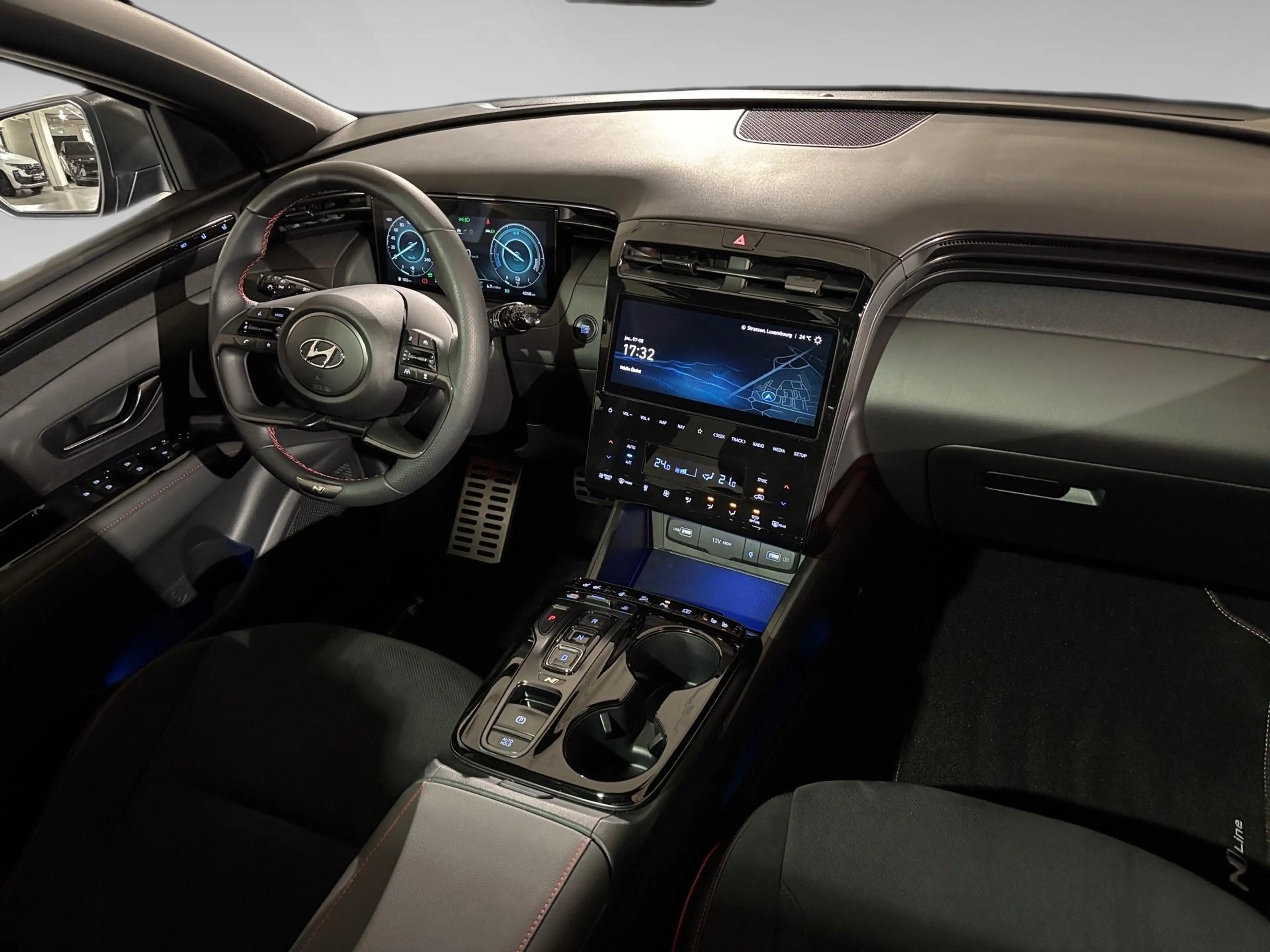 Hyundai TUCSON 1.6 N LINE PLUG IN HYBRID — photo 6