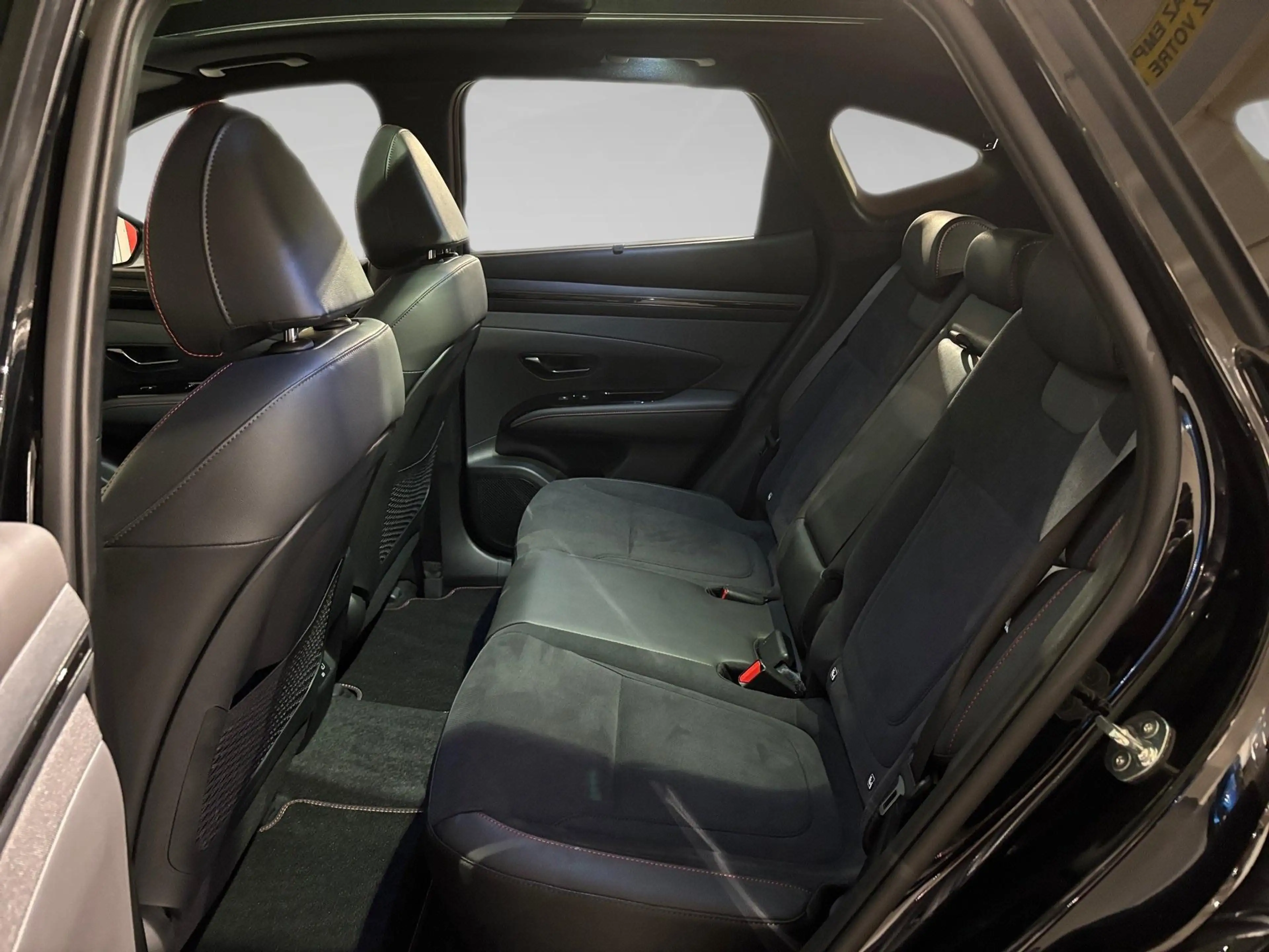 Hyundai TUCSON 1.6 N LINE PLUG IN HYBRID — photo 12