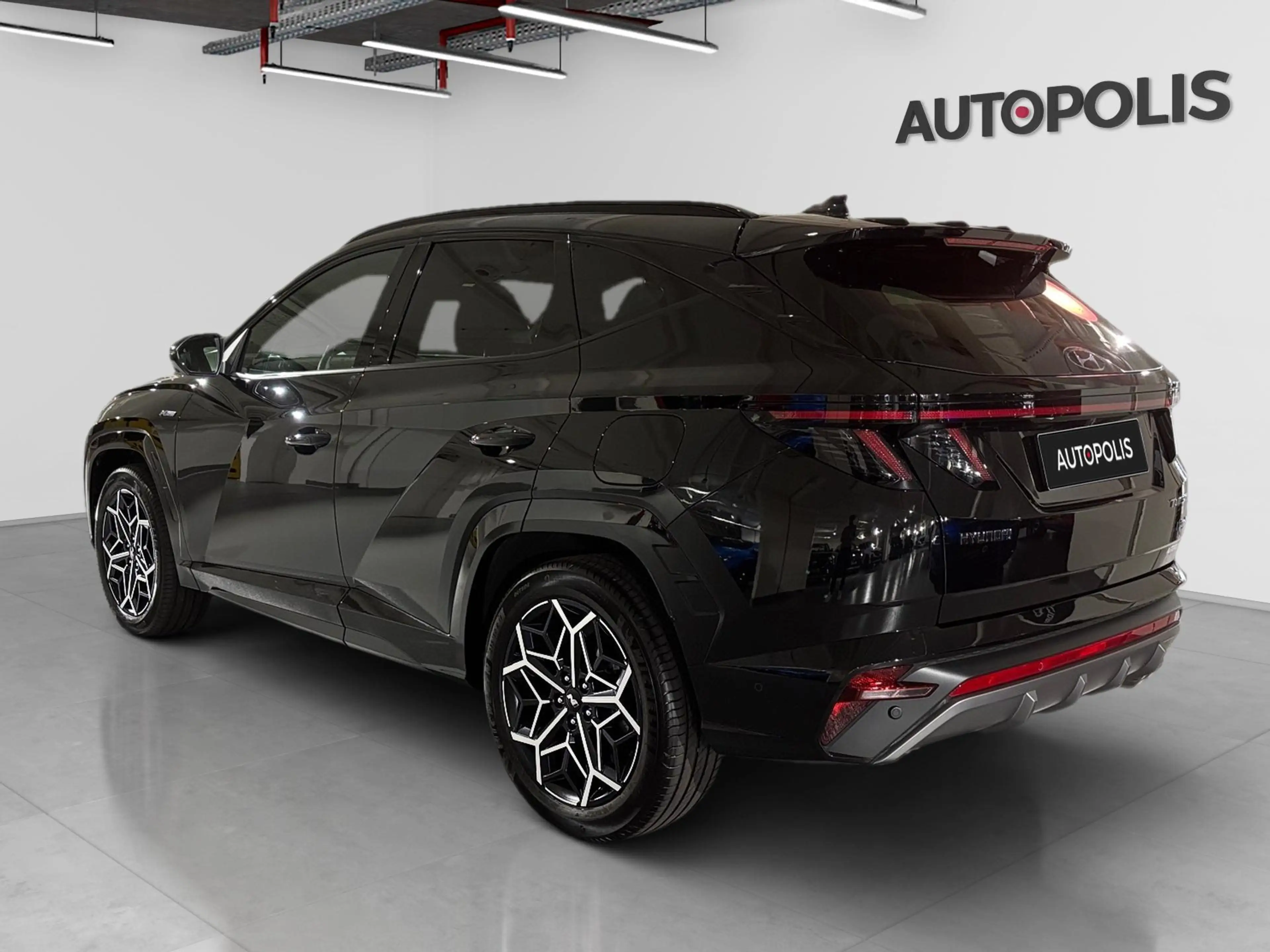 Hyundai TUCSON 1.6 N LINE PLUG IN HYBRID — photo 14