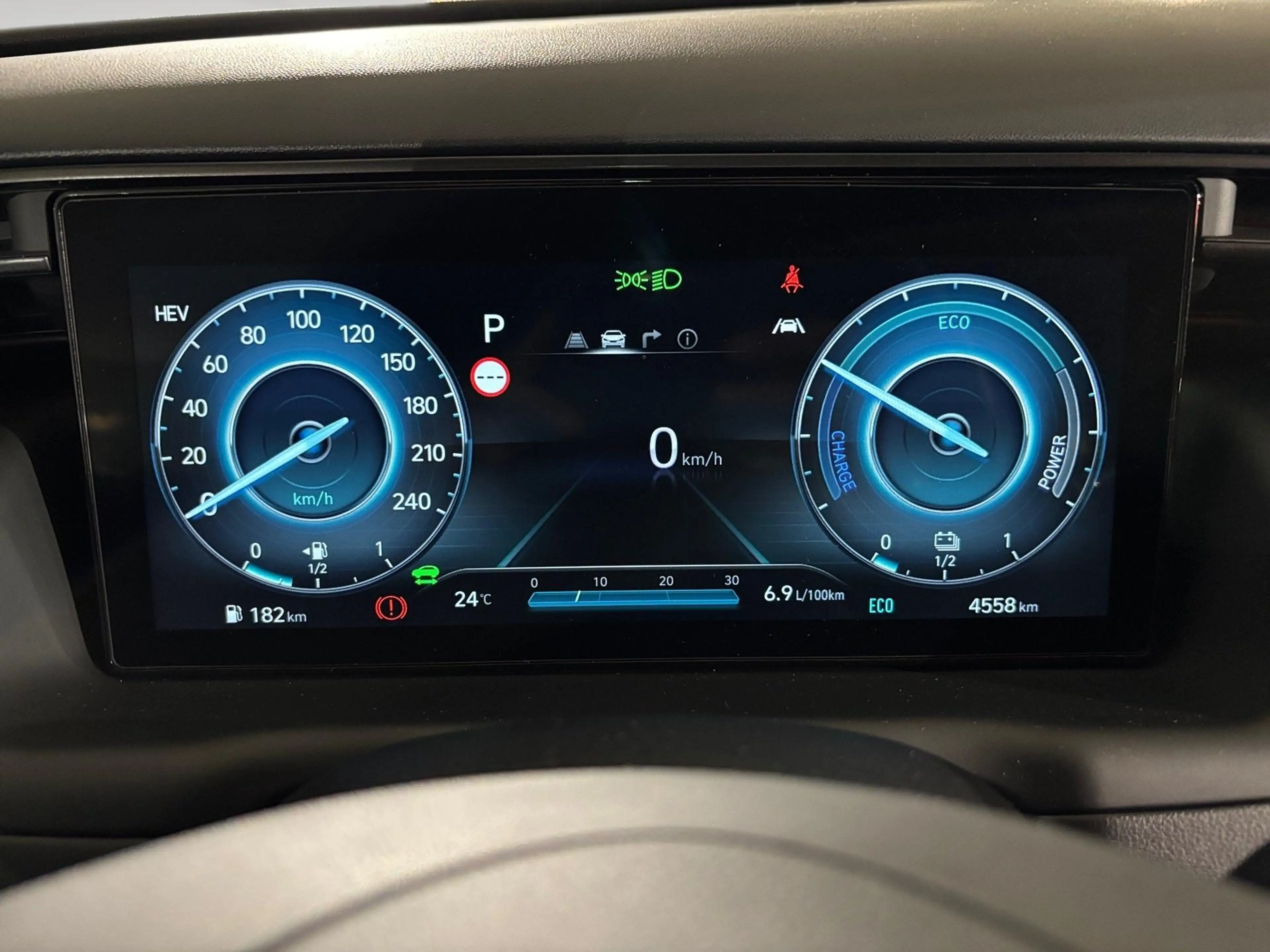 Hyundai TUCSON 1.6 N LINE PLUG IN HYBRID — photo 2