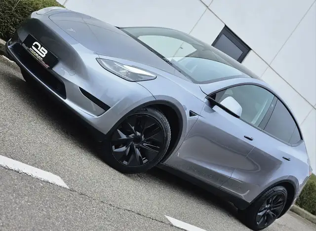 Tesla Model Y *** Long Range - 2025 - 1 Owner - BTW/TVA ***
