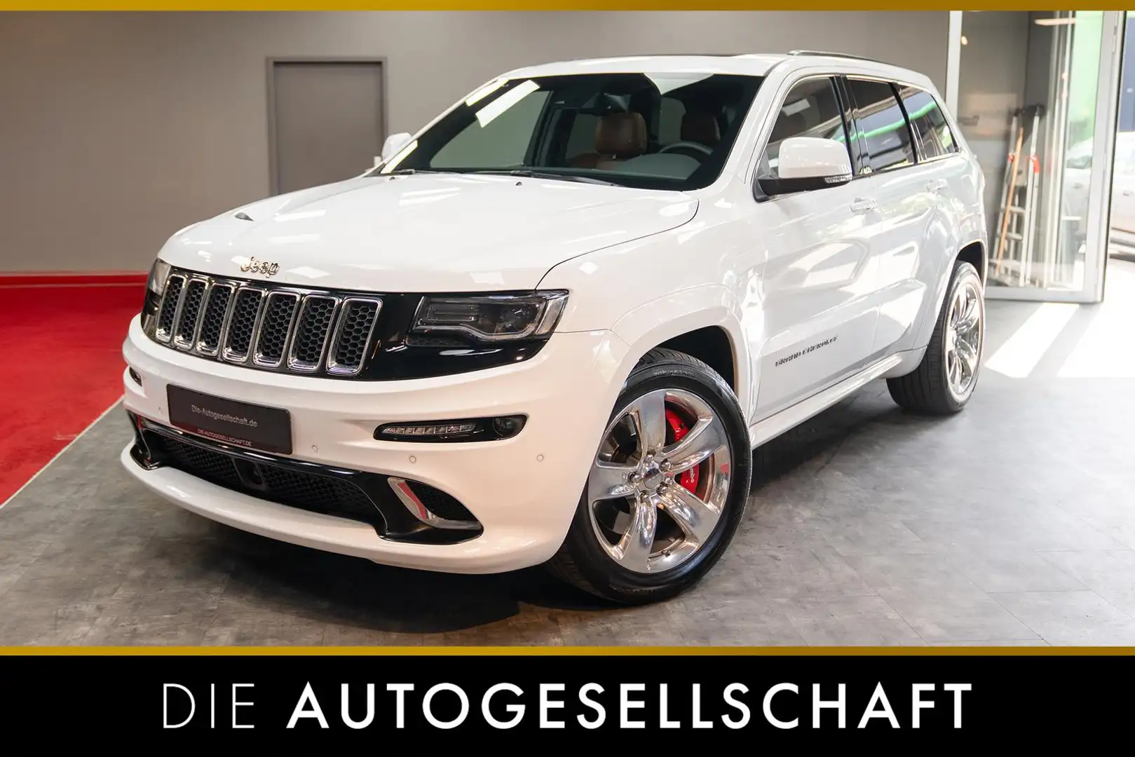 Jeep Grand Cherokee 6.4 V8 HEMI SRT*BI-XENON*NAVI*PANO* Weiß - 1