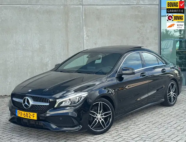 Mercedes-Benz CLA 180 d AMG-Line 2016 Zwart PANO|VOL