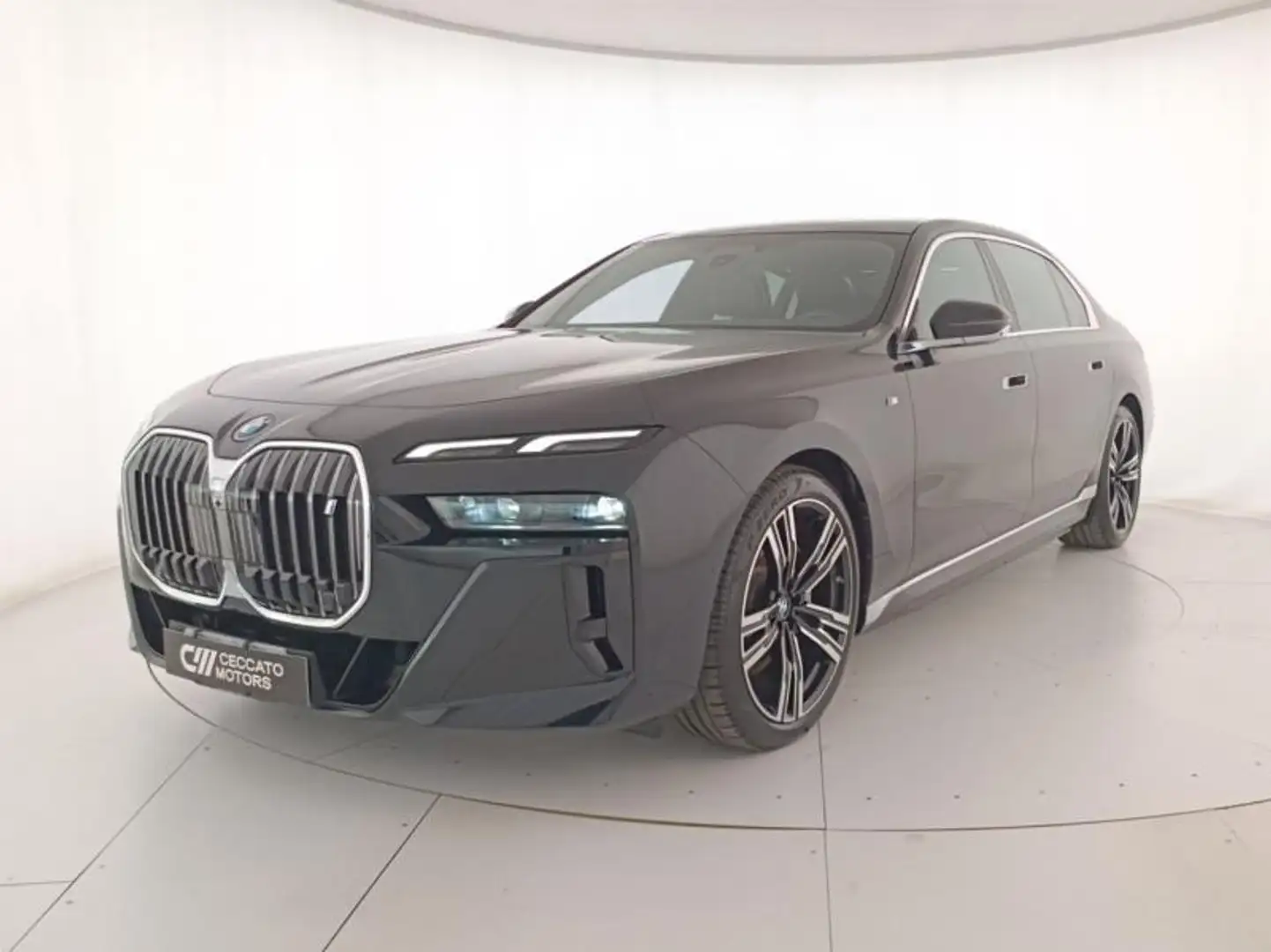 BMW i7 edrive50 Msport Чорний - 1