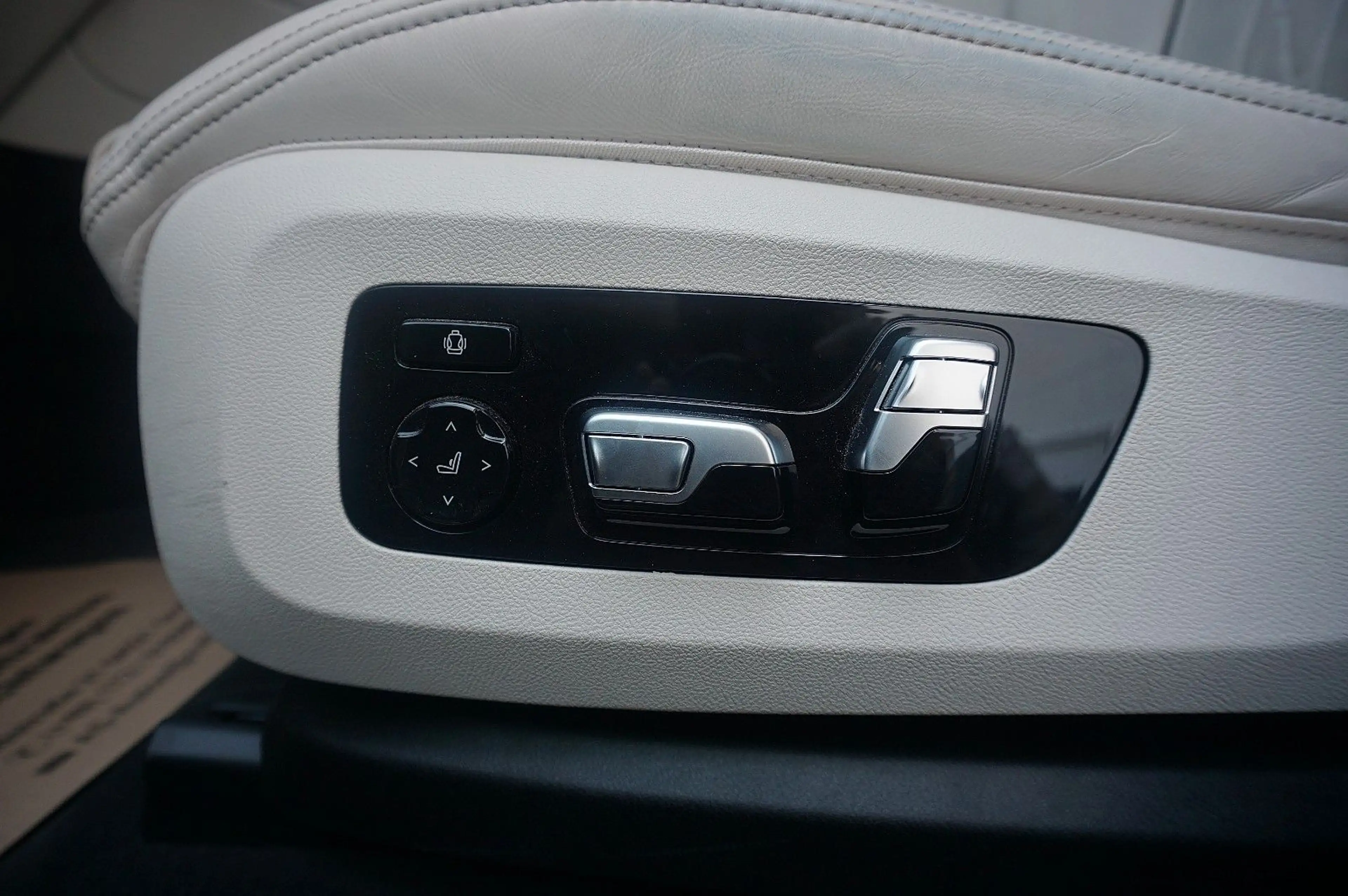 BMW X6 40xd *UNFALLFREI *3x M SPORT *22 ZOLL *1.HAND — photo 21