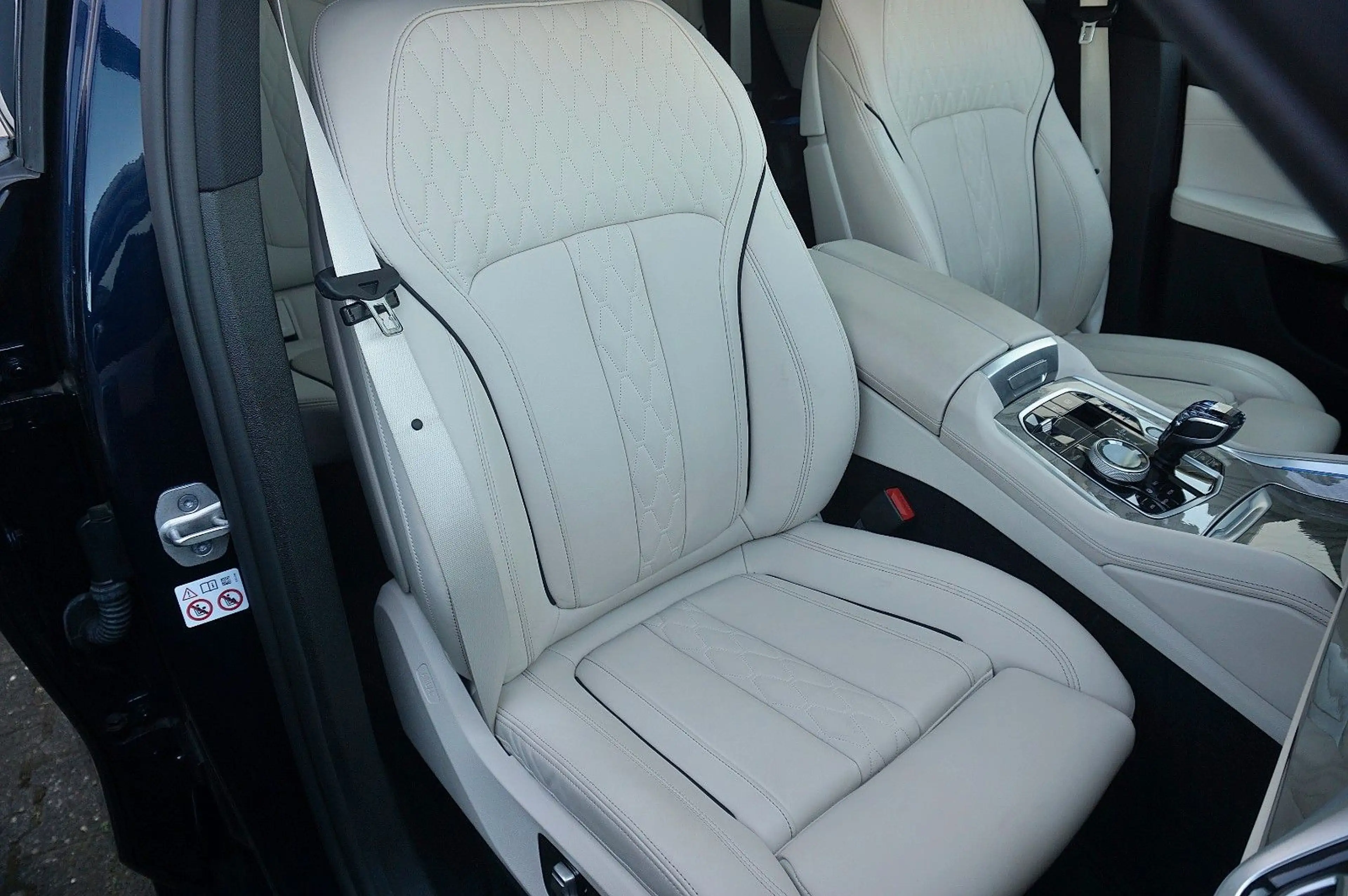 BMW X6 40xd *UNFALLFREI *3x M SPORT *22 ZOLL *1.HAND — photo 30