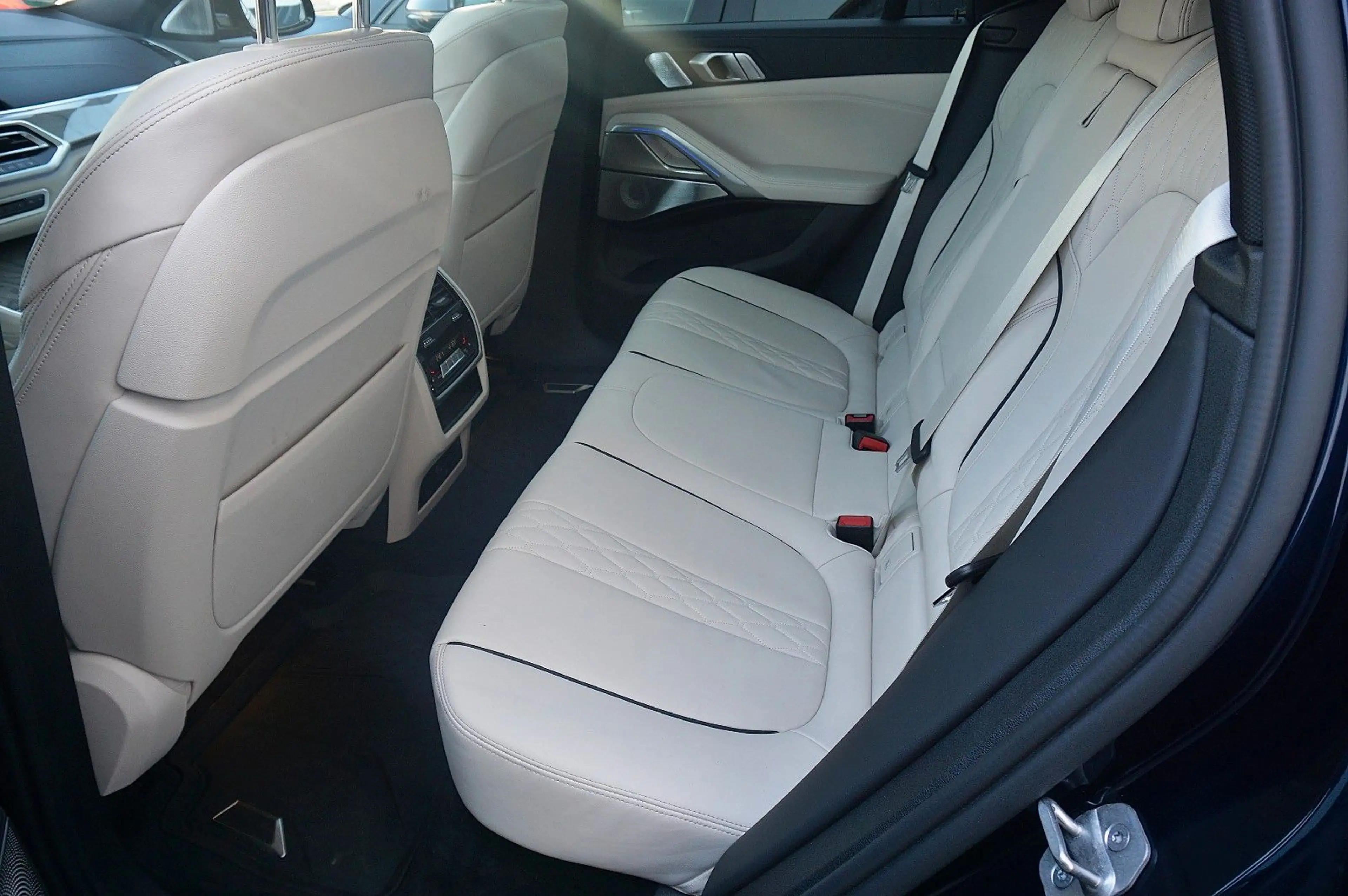 BMW X6 40xd *UNFALLFREI *3x M SPORT *22 ZOLL *1.HAND — photo 32
