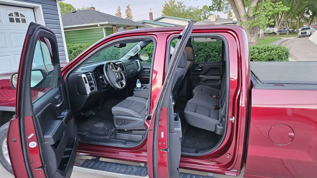 GMC Sierra 1500 photo GMC Sierra 1500
