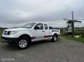 Nissan Navara 2.5 dCi XE King Cab 39790 km orgineel Blanc - thumbnail 3