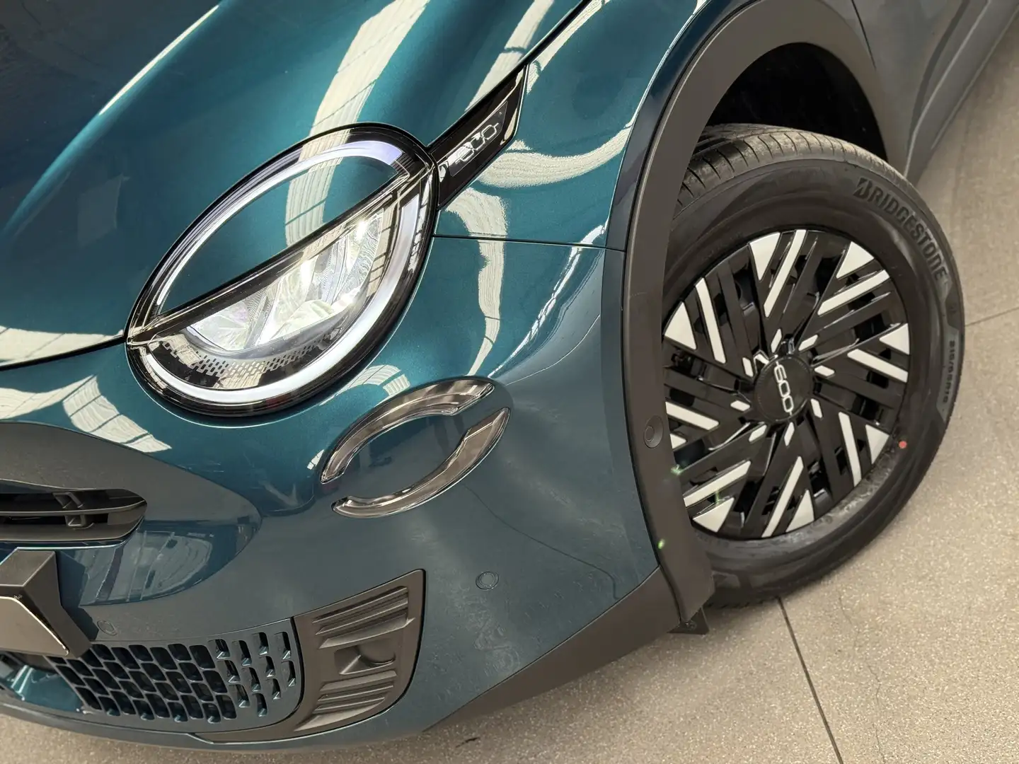 Fiat 600 HYBRID 136pk *Nieuw* Vert - 2