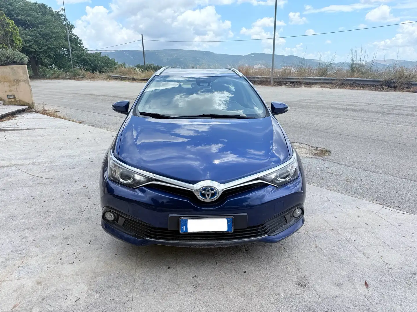 Toyota Auris Touring Sports 1.8h Lounge cvt my17 - 2